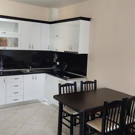 Sweetview 2-Bedroom Apartment With 3 Balcony Seaview Vlore Bagian luar foto