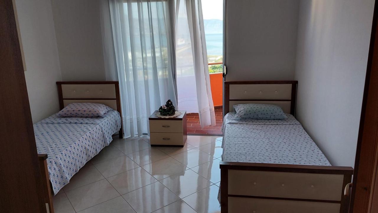 Sweetview 2-Bedroom Apartment With 3 Balcony Seaview Vlore Bagian luar foto