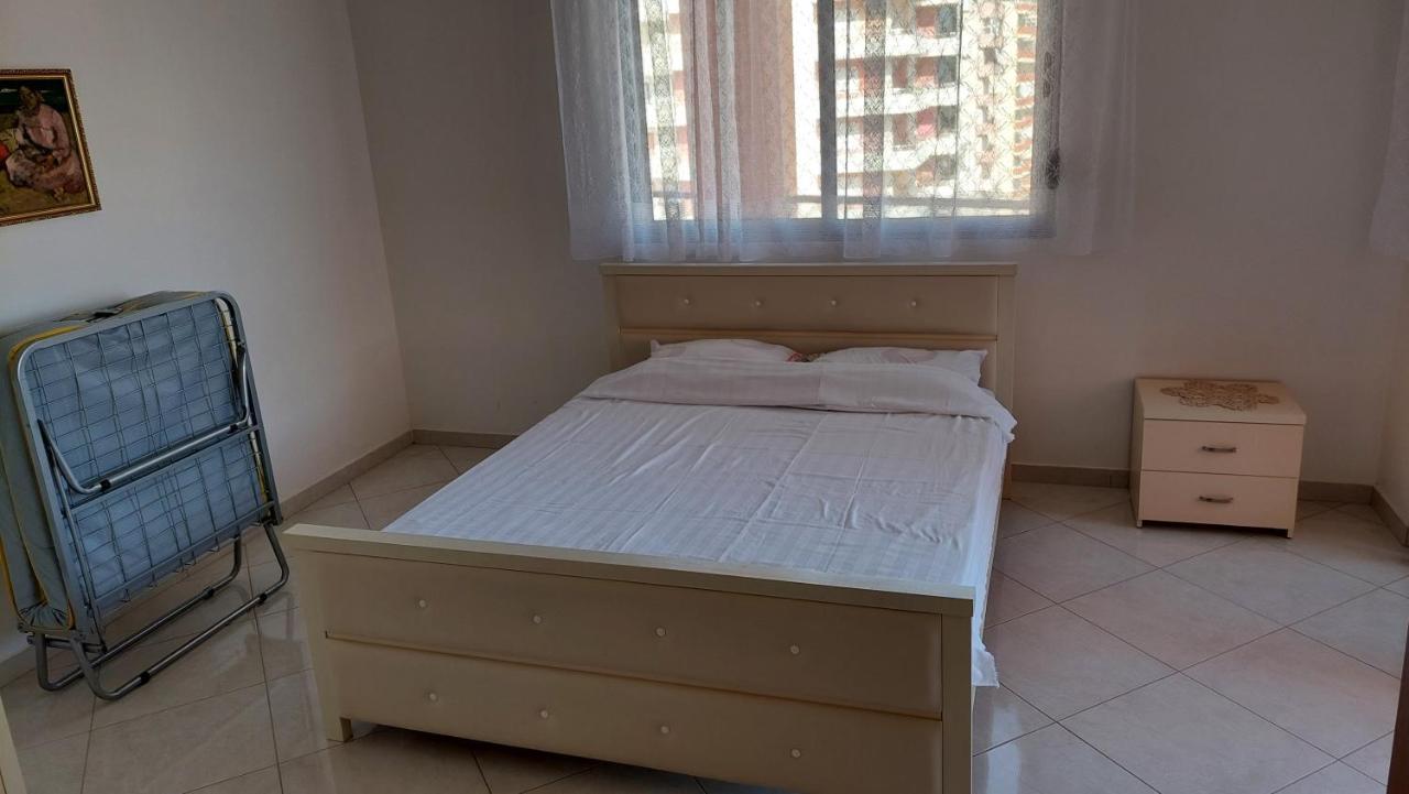 Sweetview 2-Bedroom Apartment With 3 Balcony Seaview Vlore Bagian luar foto